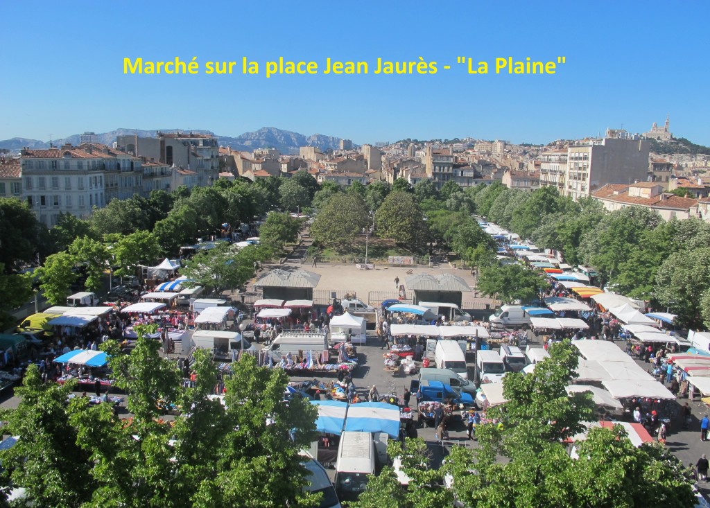 Marché sur le Place Jean Jaurès